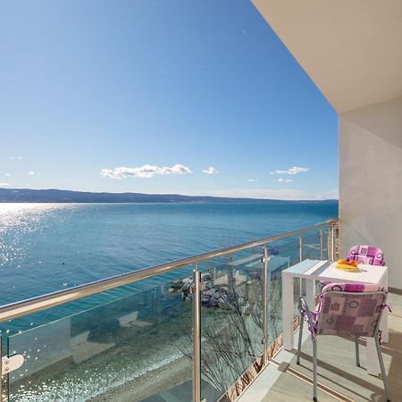 Beach Sunrise Apartments Dugi Rat Exterior foto