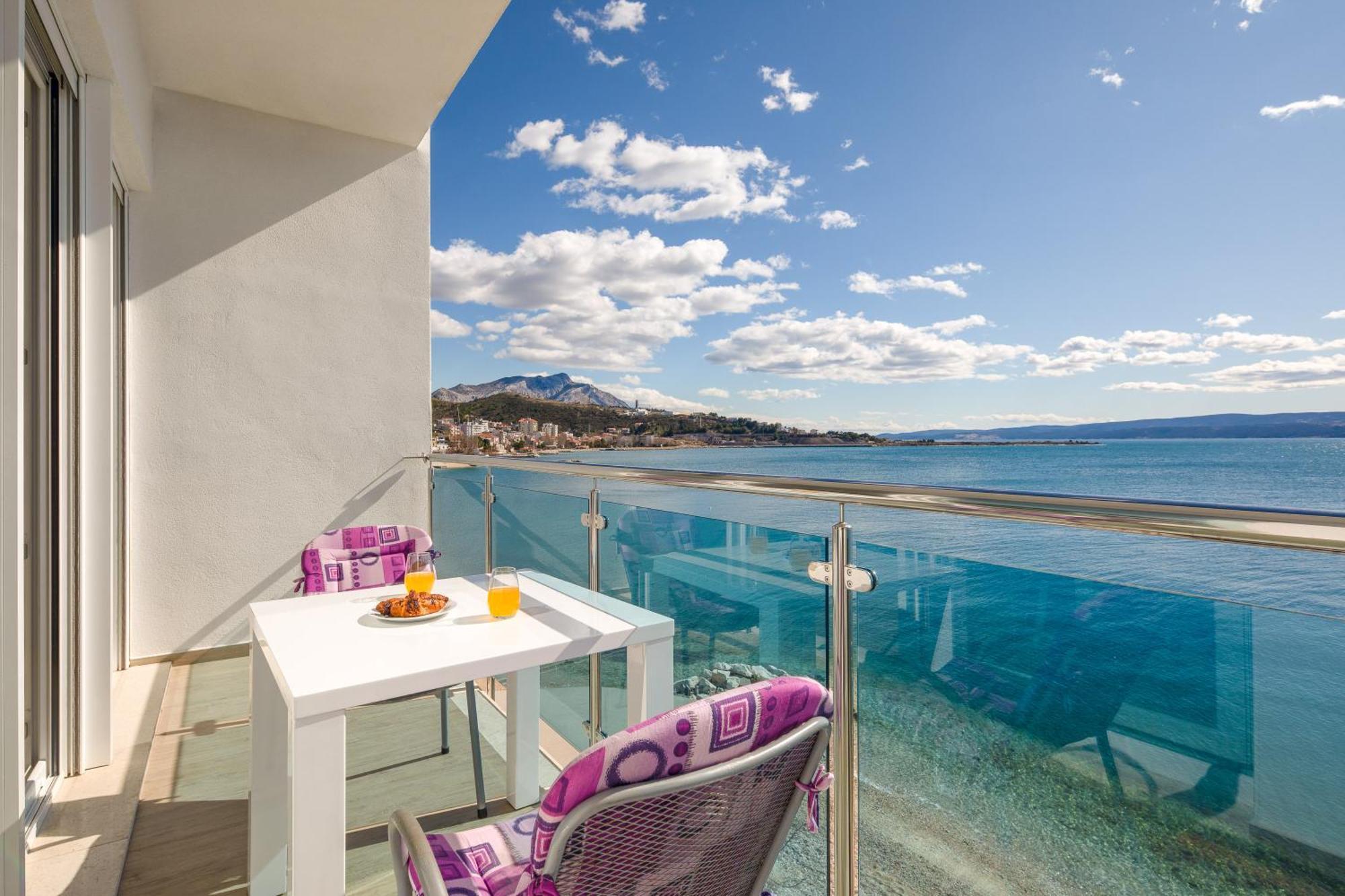 Beach Sunrise Apartments Dugi Rat Exterior foto