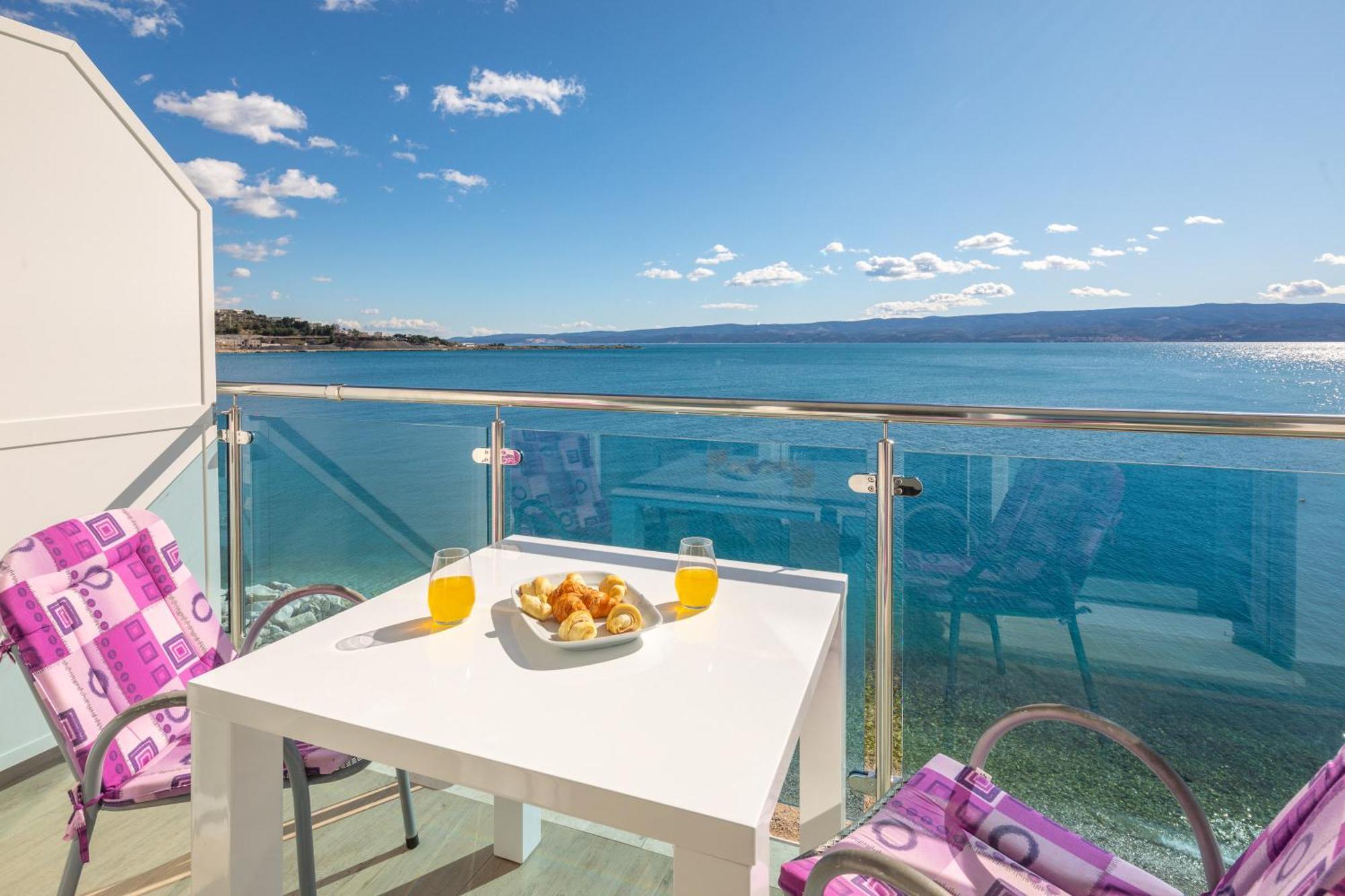 Beach Sunrise Apartments Dugi Rat Exterior foto