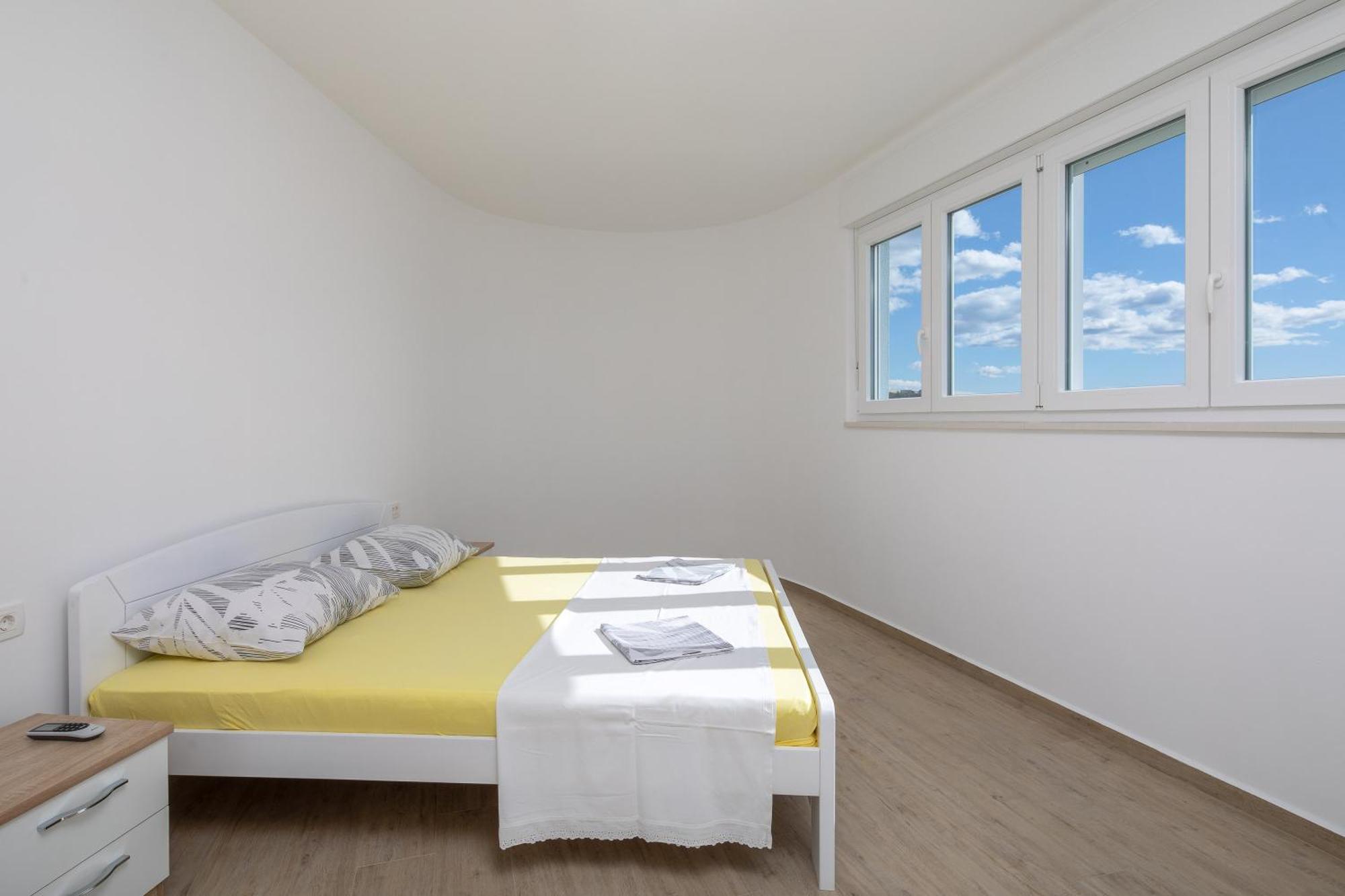Beach Sunrise Apartments Dugi Rat Exterior foto